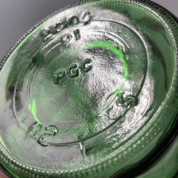 Vintage Emerald Green Glass Wide Mouth Vase w/ Vertical‎ Rib - Picture 4 of 5